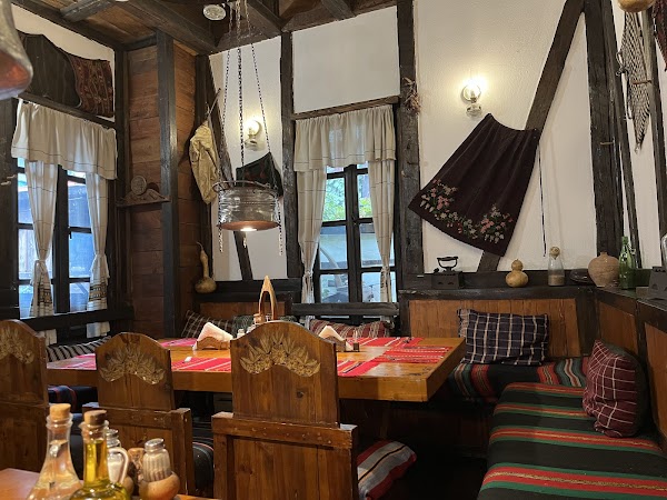 Hadjidraganov's Houses Restaurant