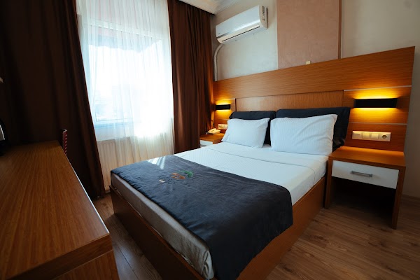 Rhisos Otel