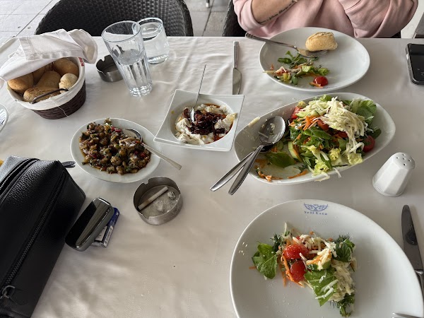 Veli Usta Balık Rest. Alsancak