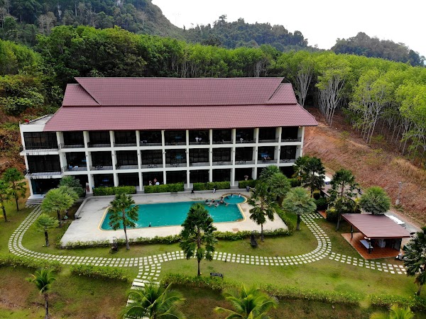 Ta Khun Mountain View Hotel