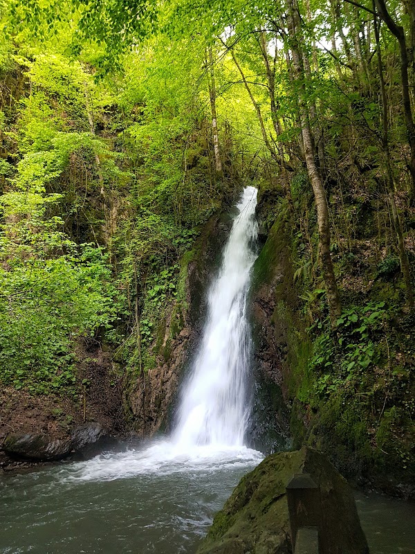 Aydınpınar Şelalesi Tabiat Parkı
