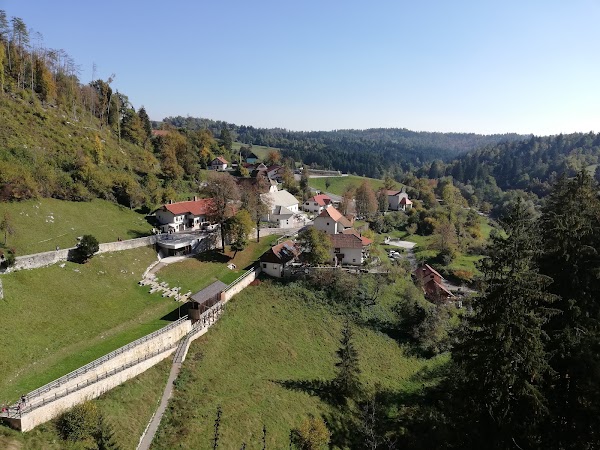 Predjama Castle