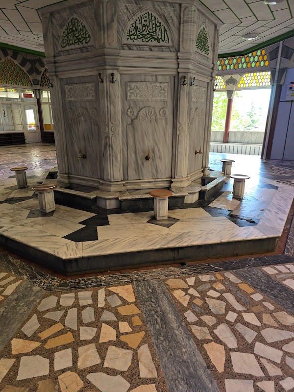 Merkez Sahil Cami