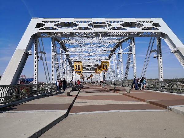 John Seigenthaler Pedestrian Bridge