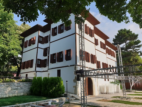 Havuzlu Asmazlar Konağı