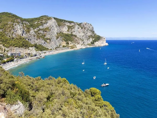 Saraceni Bay