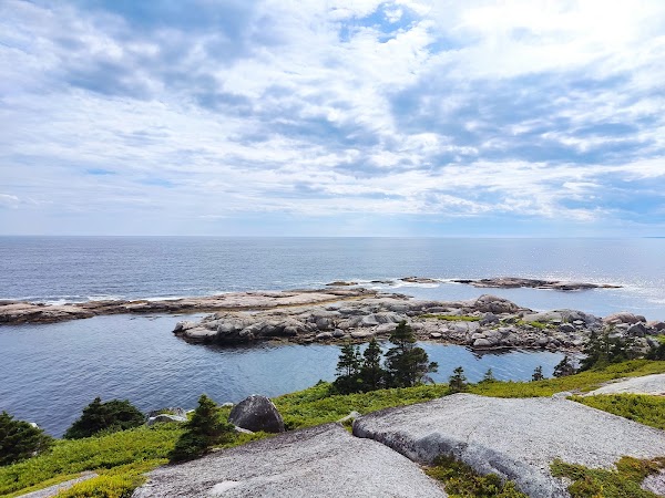 Polly Cove Hiking Trail