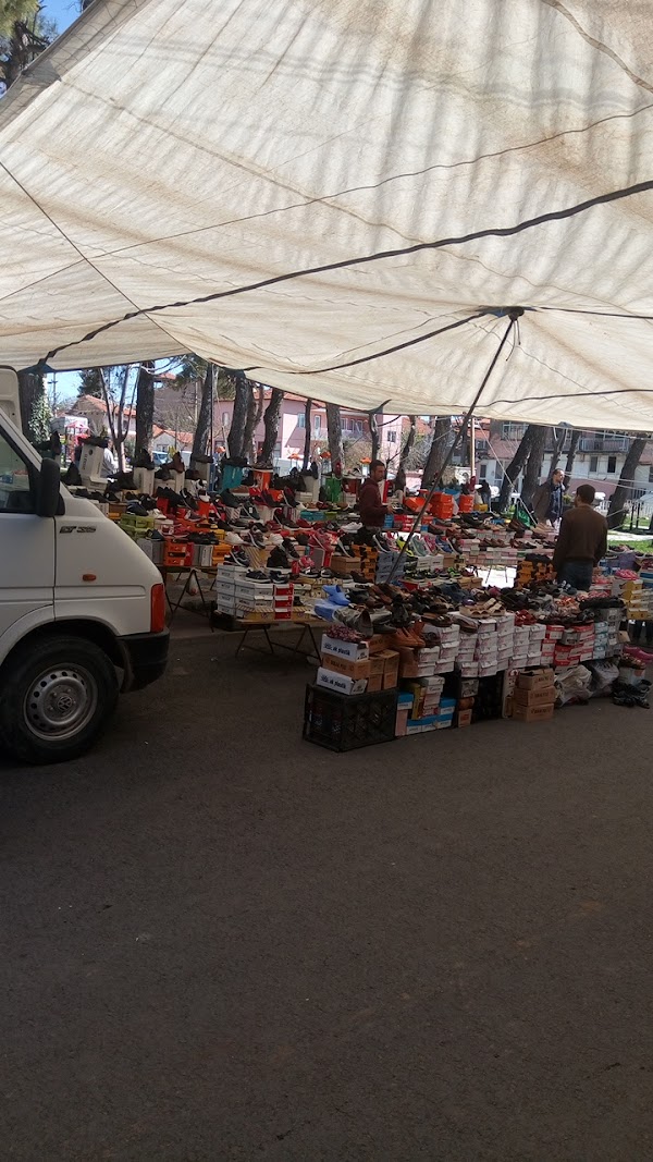 Kızılcabölük Kapalı Pazar Yeri