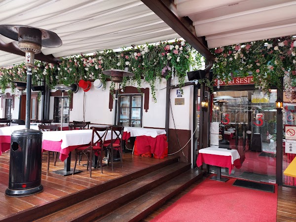 Restaurant "Šešir moj" (Skadarlija)