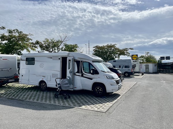 Area Sosta Camper - Parma