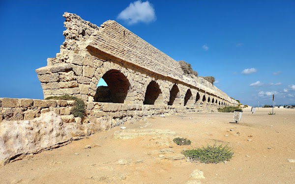 Aqueduct Beach
