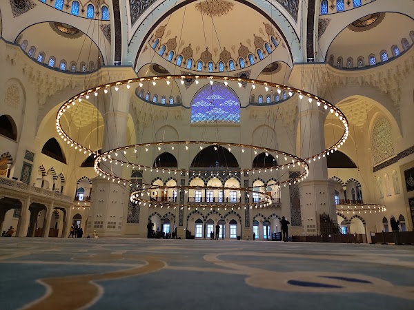 Grand Çamlıca Mosque