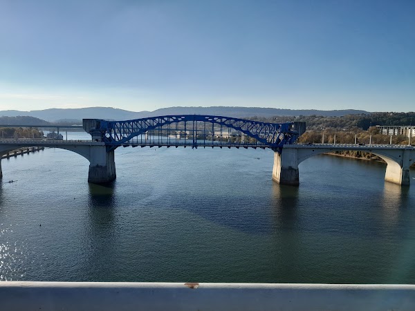 Walnut Street Bridge