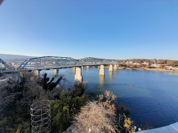 Walnut Street Bridge