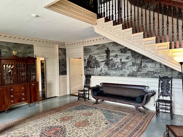Moffatt-Ladd House & Garden