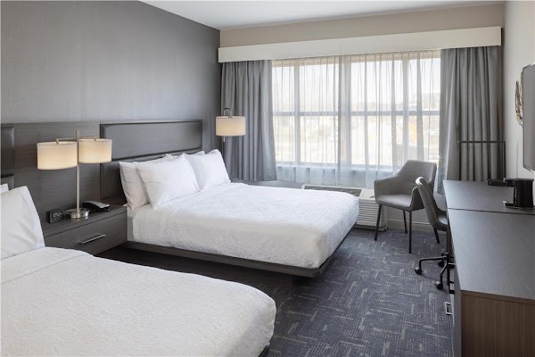 Hampton Inn & Suites Portsmouth Downtown