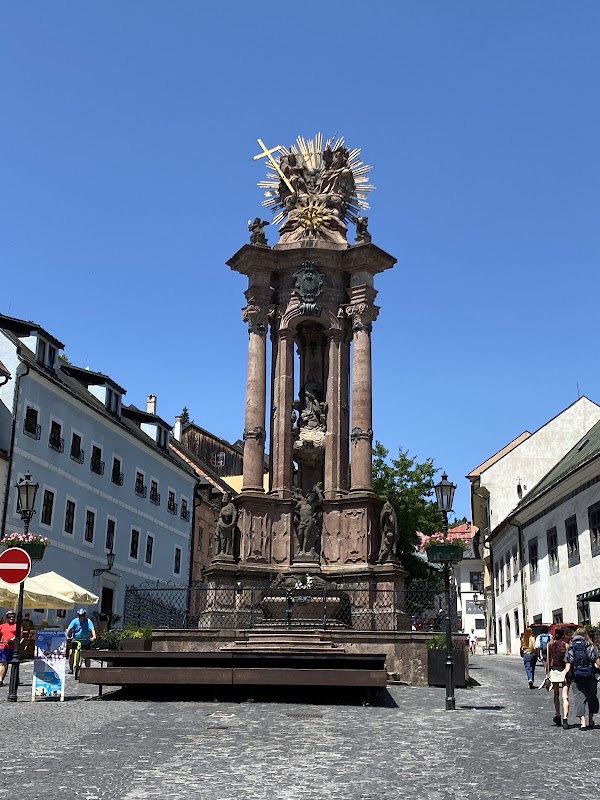 Holy Trinity square