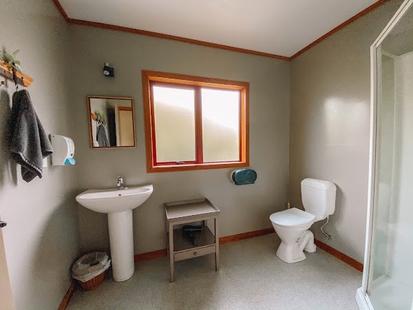 Whistling Frog - Cafe, Bar, Dining, Camping, Lodging - Catlins, NZ