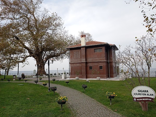 Yürüyen Köşk