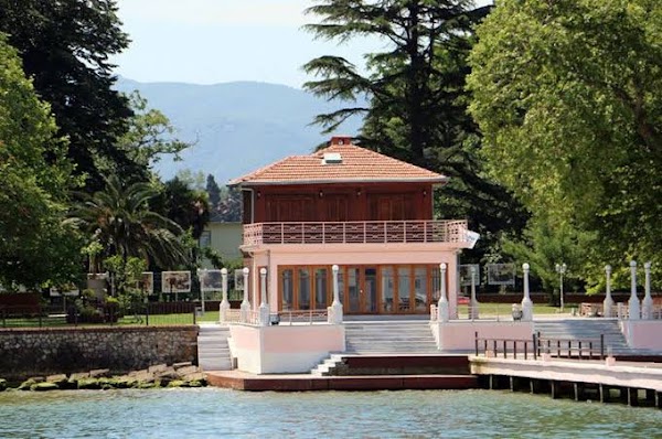 Yürüyen Köşk