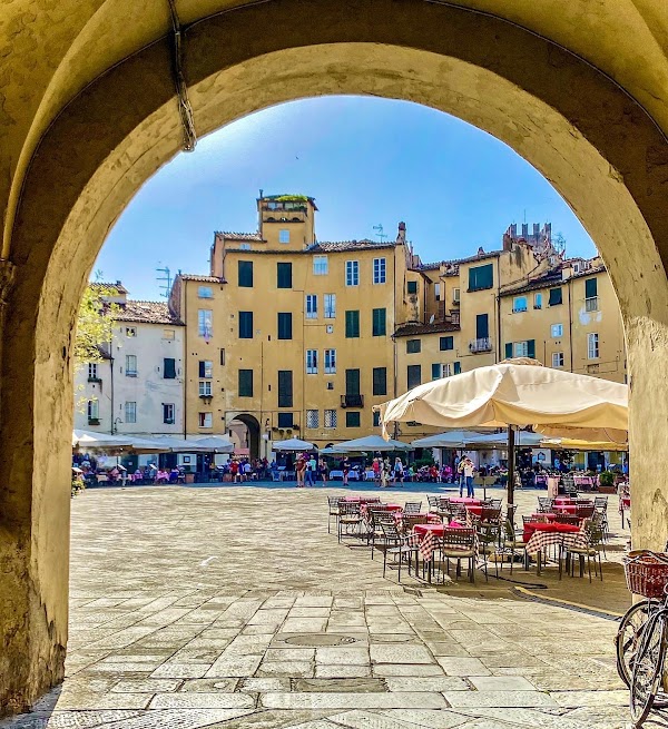 Piazza dell'Anfiteatro