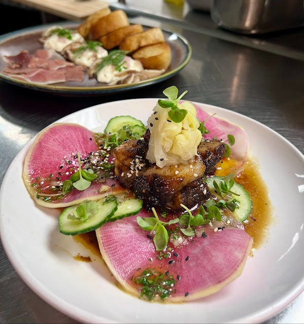 11th and Bay Southern Table