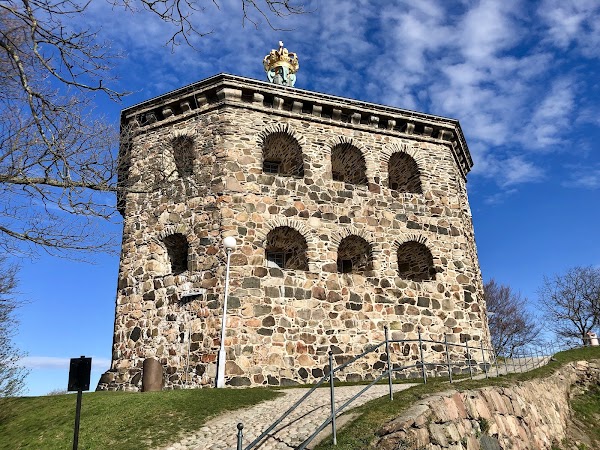 Fortin à la couronne