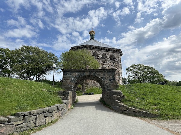 Fortin à la couronne