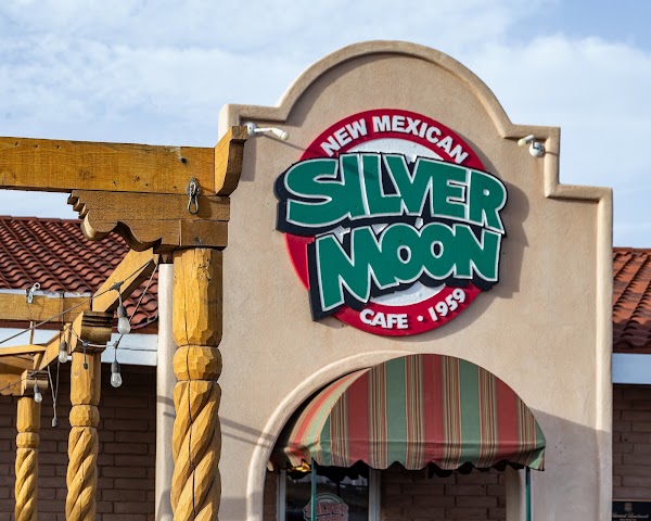 Silver Moon Cafe