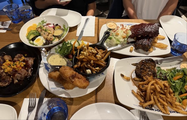 Cochon Dingue Champlain