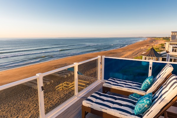 Blue - Inn on the Beach