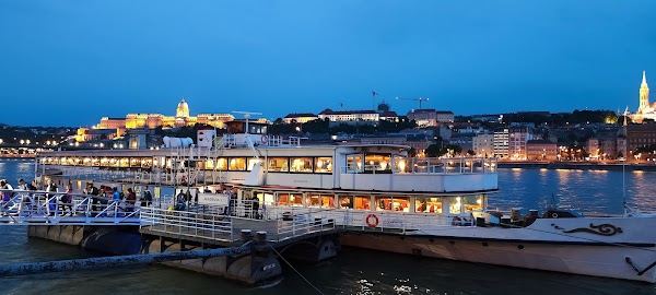 Budapest Danube Boat Tour