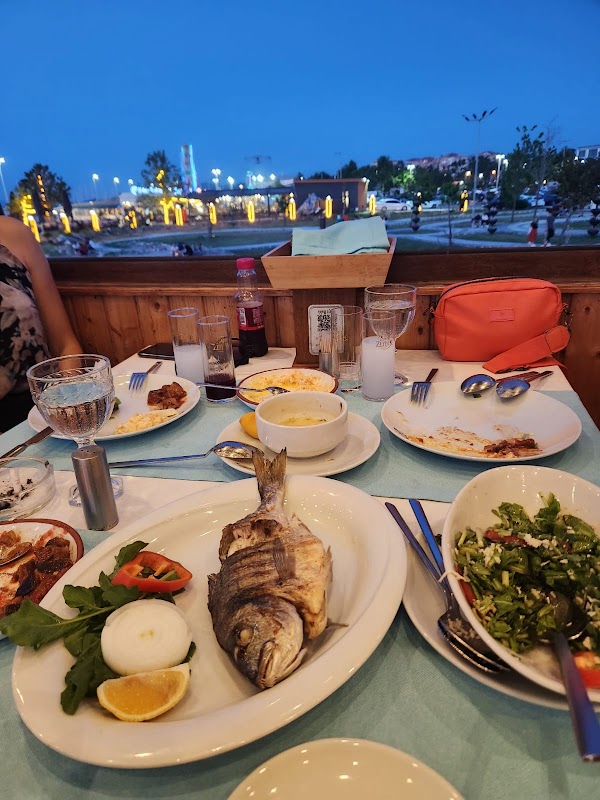 Kıyı Balık Gemi Restaurant Yalova