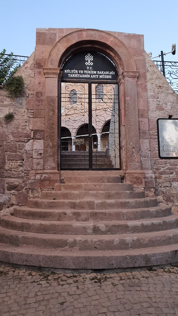 Taksiyarhis Memorial Museum