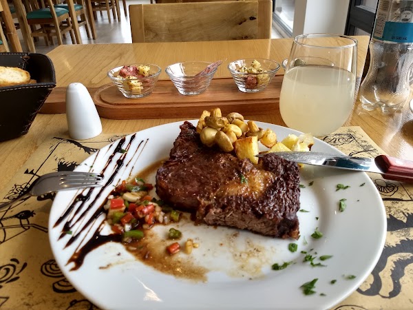 La Faustina Resto