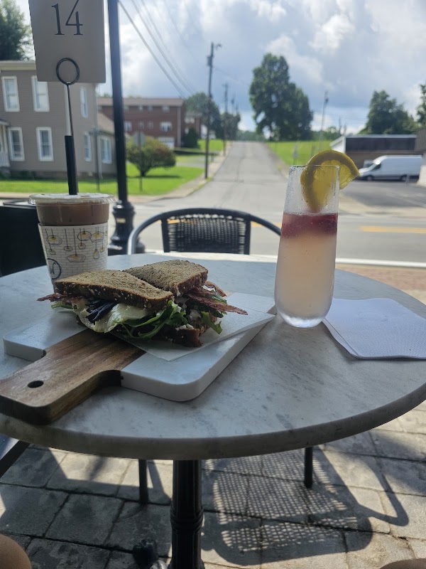 Winnie's Cafe LLC