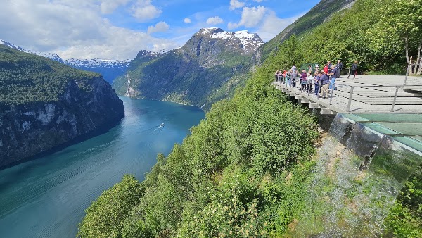 Flydalsjuvet