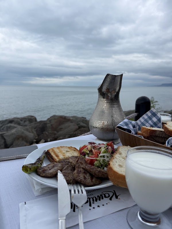 Kamiloğlu Köfte Akçaabat