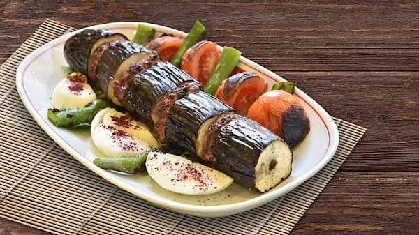 NİYAZİ USTA