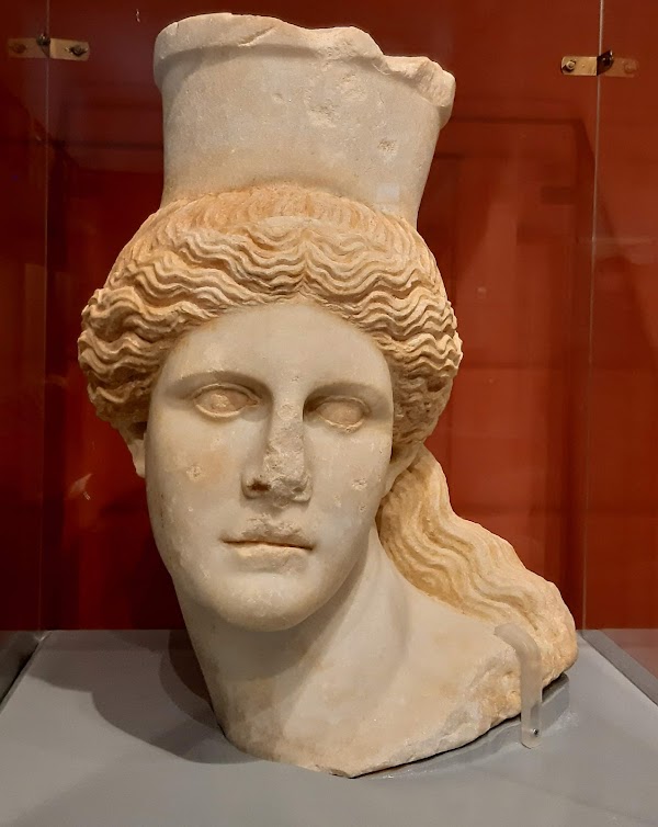 Amfipolis Arkeoloji Müzesi