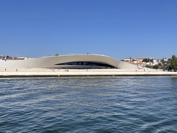 Musée d'Art, Architecture et Technologie