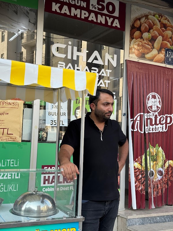 Tarihi antep çiğköfte şereflikoçhisar