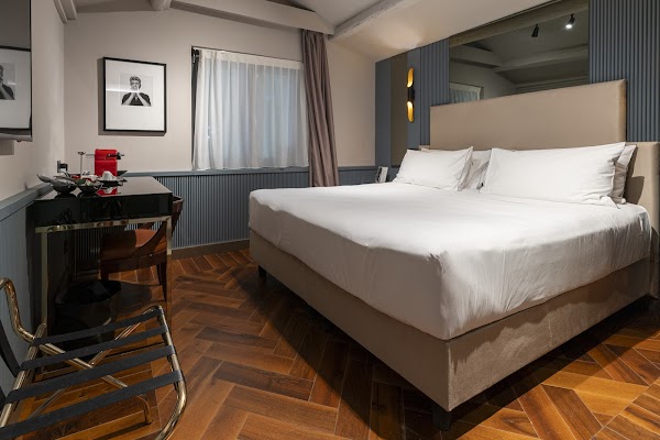 The Glam Boutique Hotel & Apt.