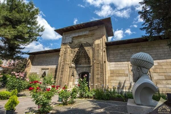 Sabuncuoğlu Şerefeddin Tıp Ve Tarih Müzesi