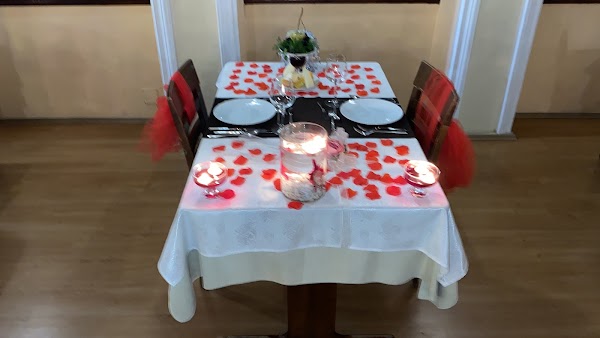 Akropolis Restaurant