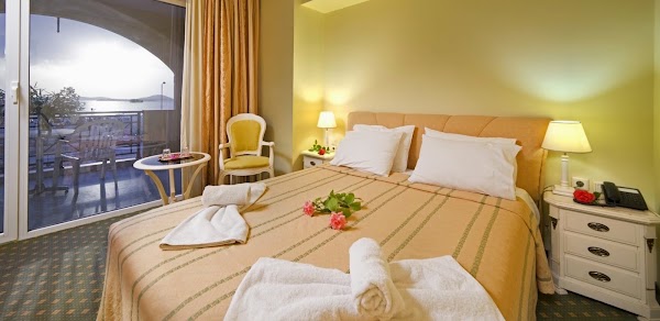 Angelika Pallas Hotel
