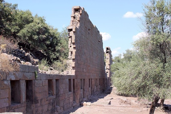 Aigai (Aeolis) Ancient City