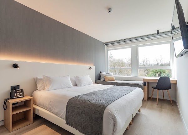 Hotel Distrito Oeste