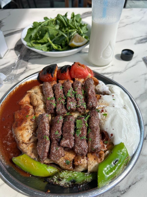 Doyuran Manisa Kebap