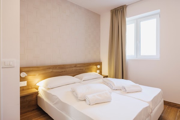 Lake Side Suites - Riva del Garda